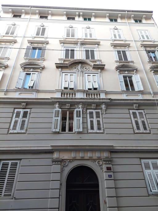 Triestiner Chic Apartman Kültér fotó
